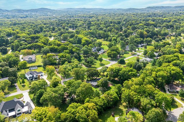 1315 Parker Pl, Brentwood, TN 37027