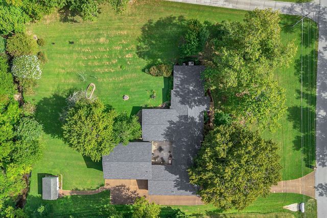 1315 Parker Pl, Brentwood, TN 37027