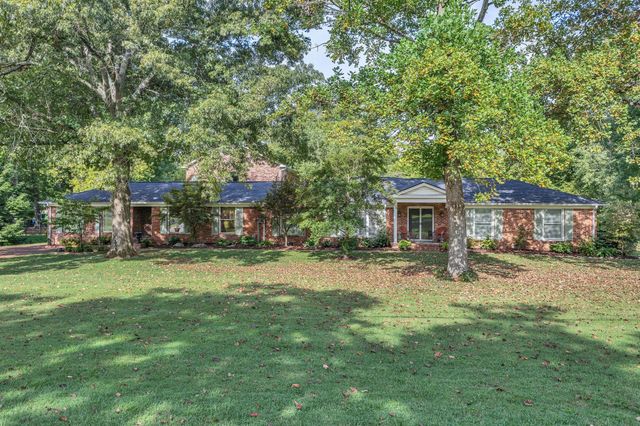 1315 Parker Pl, Brentwood, TN 37027