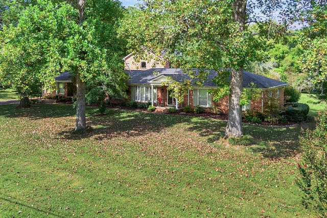 1315 Parker Pl, Brentwood, TN 37027