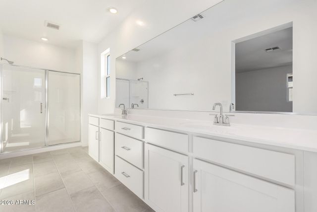 2446 W MAXIMO Way, Phoenix, AZ 85085