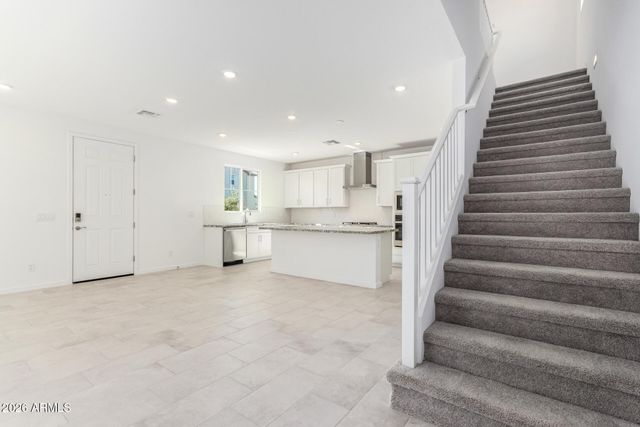 2446 W MAXIMO Way, Phoenix, AZ 85085