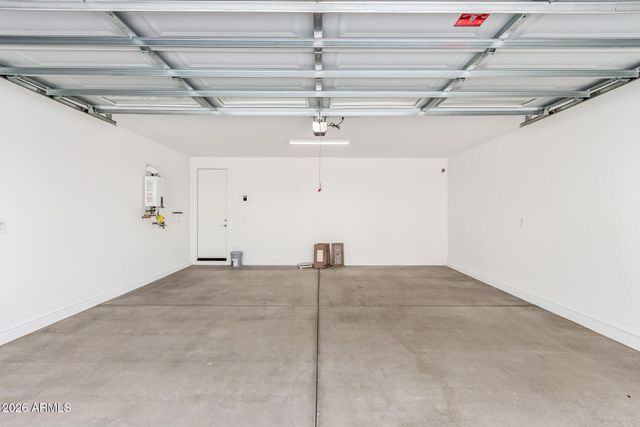 2446 W MAXIMO Way, Phoenix, AZ 85085