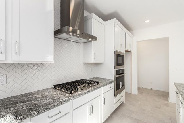 2446 W MAXIMO Way, Phoenix, AZ 85085