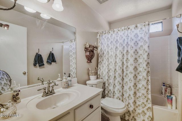 3221 E Blackhawk Drive, Phoenix, AZ 85050