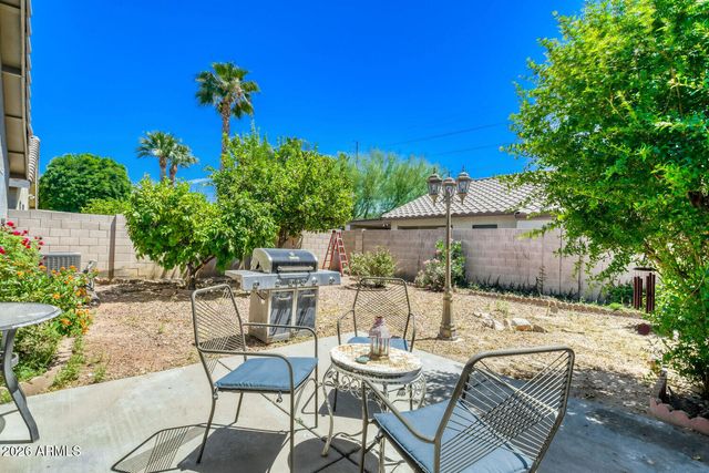 3221 E Blackhawk Drive, Phoenix, AZ 85050