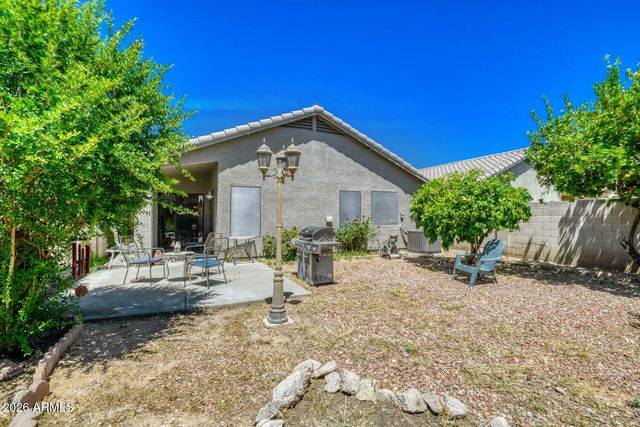 3221 E Blackhawk Drive, Phoenix, AZ 85050