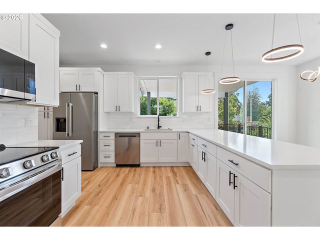 10338 Se RAMONA St, Portland, OR 97266