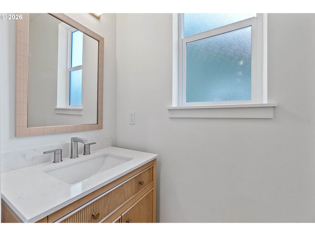 10338 Se RAMONA St, Portland, OR 97266