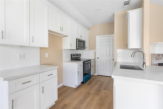 14930 Lanai Drive, Baytown, TX 77523