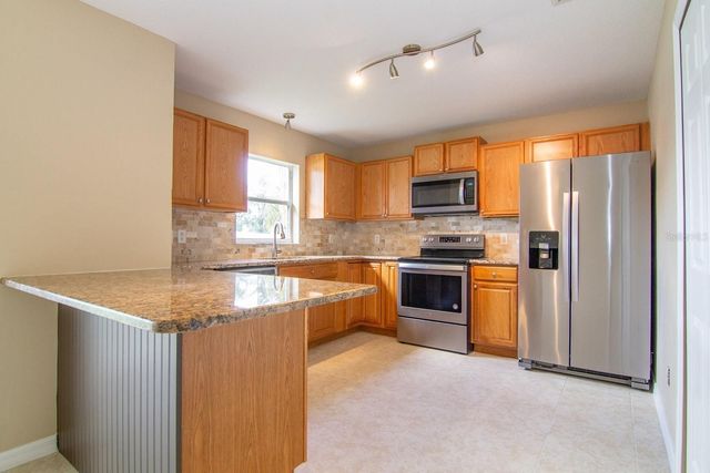 402 BRIDGEWATER COURT, Kissimmee, FL 34758