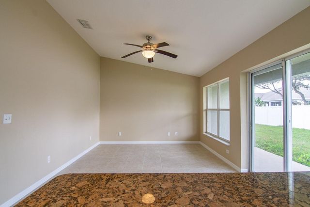 402 BRIDGEWATER COURT, Kissimmee, FL 34758