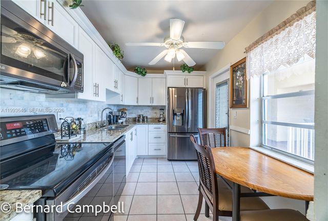 3940 NW 42nd Ave 417, Lauderdale Lakes, FL 33319