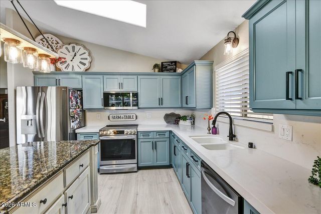 10830 W ALMERIA Road, Avondale, AZ 85392