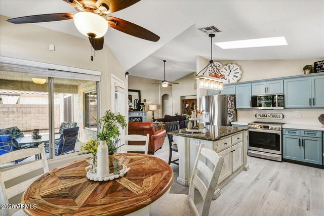 10830 W ALMERIA Road, Avondale, AZ 85392