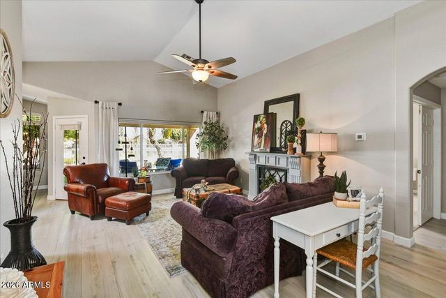 10830 W ALMERIA Road, Avondale, AZ 85392