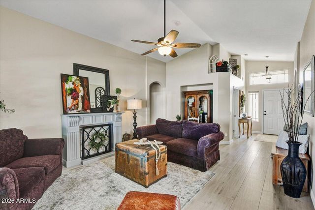 10830 W ALMERIA Road, Avondale, AZ 85392