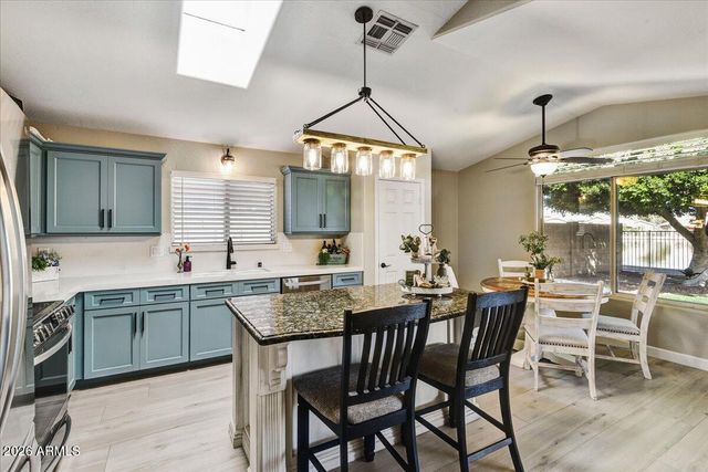 10830 W ALMERIA Road, Avondale, AZ 85392