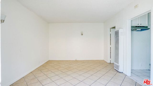 612 E 83rd Street, Los Angeles, CA 90001