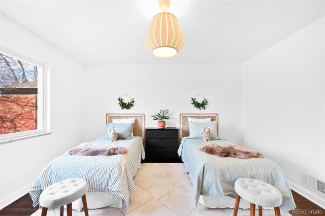 3035 N Monaco Parkway, Denver, CO 80207