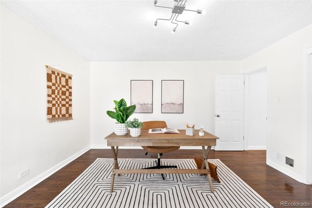 3035 N Monaco Parkway, Denver, CO 80207