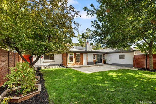 3035 N Monaco Parkway, Denver, CO 80207