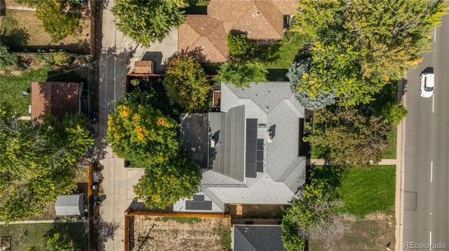 3035 N Monaco Parkway, Denver, CO 80207