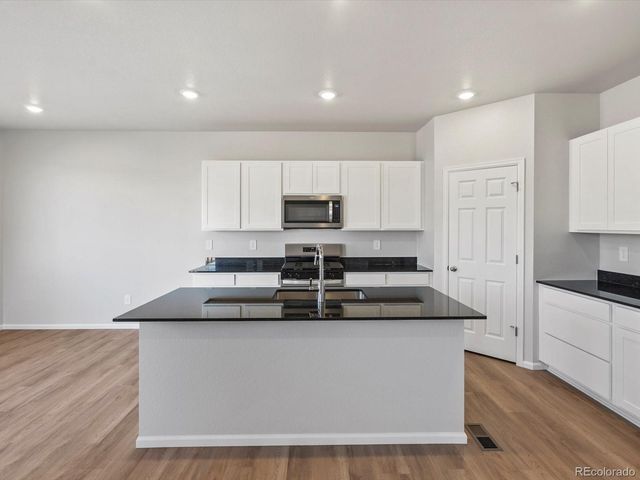 550 98th Avenue, Greeley, CO 80634