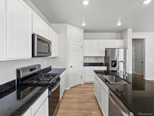 550 98th Avenue, Greeley, CO 80634