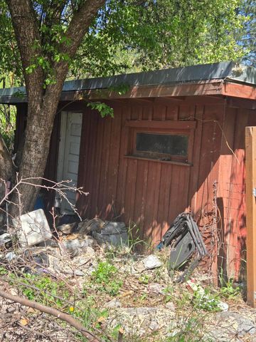 409 E Ash Street, Chiloquin, OR 97624