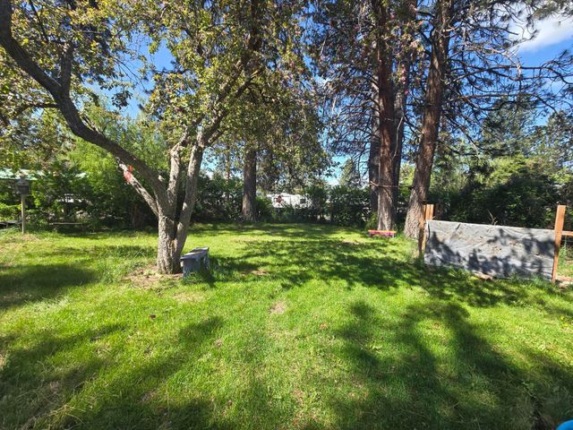 409 E Ash Street, Chiloquin, OR 97624