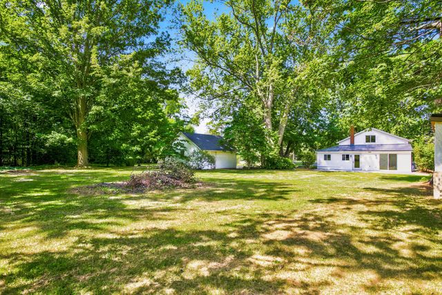 2313 68th Street, Fennville, MI 49408