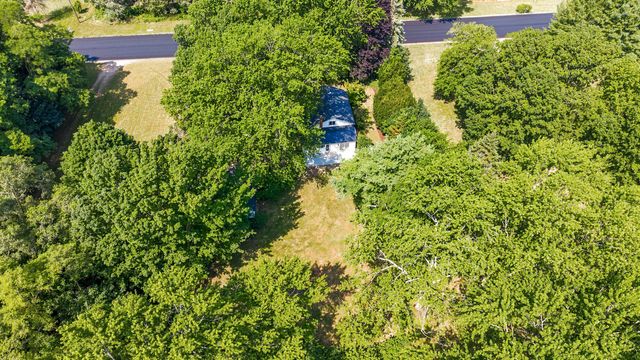 2313 68th Street, Fennville, MI 49408