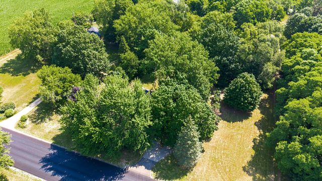2313 68th Street, Fennville, MI 49408
