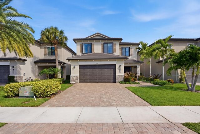 7605 Moonrise Drive, Lake Worth, FL 33467
