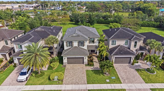 7605 Moonrise Drive, Lake Worth, FL 33467