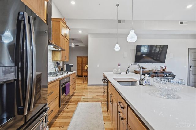 411 Plum Street, Cincinnati, OH 45202