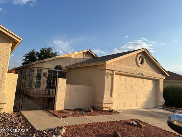 3401 W Evening Star Court, Tucson, AZ 85741