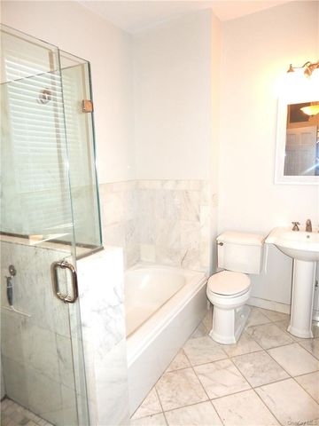 5 N Washington Street 2, Tarrytown, NY 10591