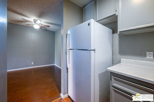 550 N Villa Court 214, Palm Springs, CA 92262