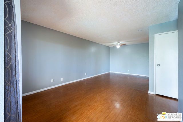 550 N Villa Court 214, Palm Springs, CA 92262