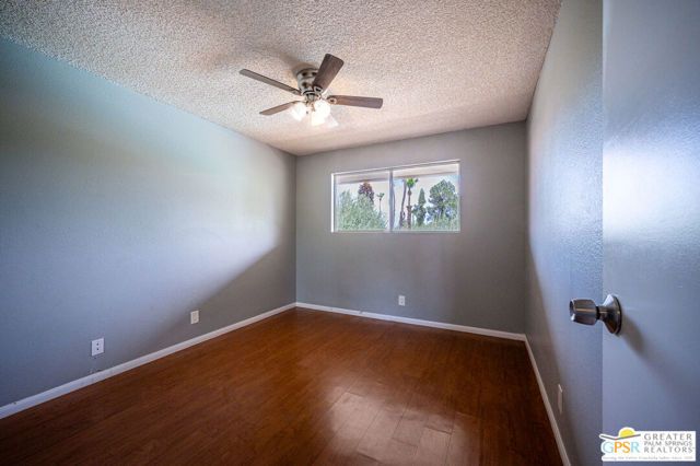 550 N Villa Court 214, Palm Springs, CA 92262