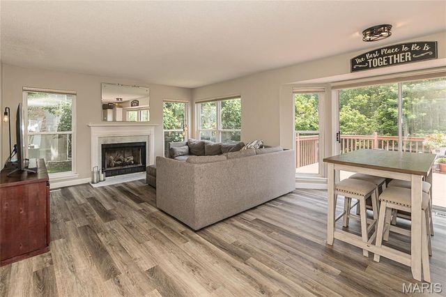 932 Cleta Drive, Ballwin, MO 63021