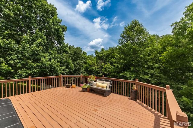 932 Cleta Drive, Ballwin, MO 63021