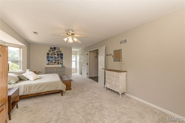 932 Cleta Drive, Ballwin, MO 63021
