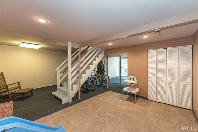 932 Cleta Drive, Ballwin, MO 63021