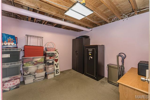 932 Cleta Drive, Ballwin, MO 63021