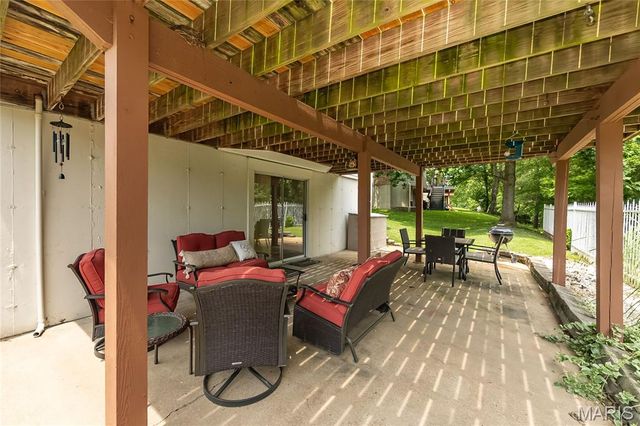 932 Cleta Drive, Ballwin, MO 63021