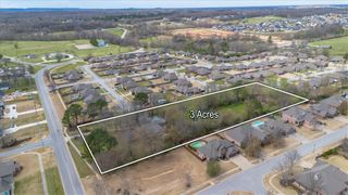 4450 W Mount Comfort Road, Fayetteville, AR 72704
