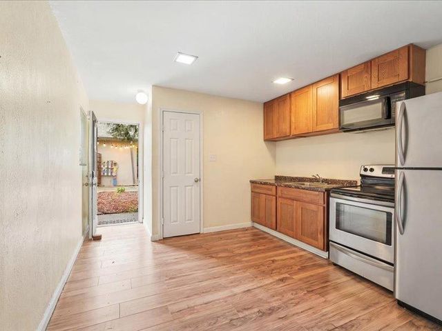 5533 Clark Ave, Carmichael, CA 95608